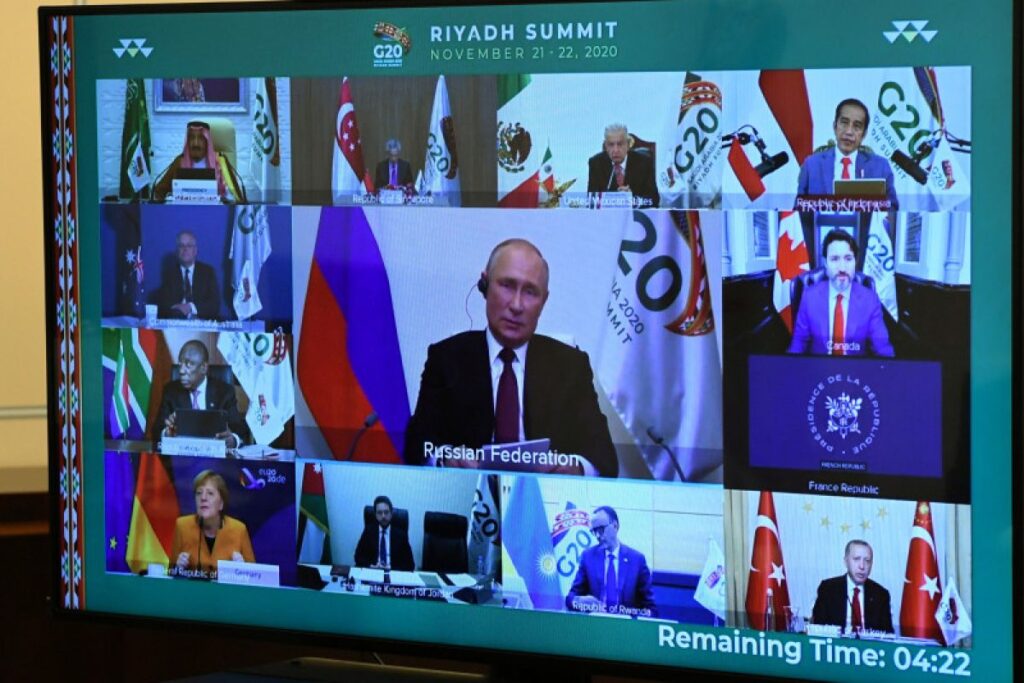 Rusia dan Diplomasi Digital Peran Media Sosial Internasional